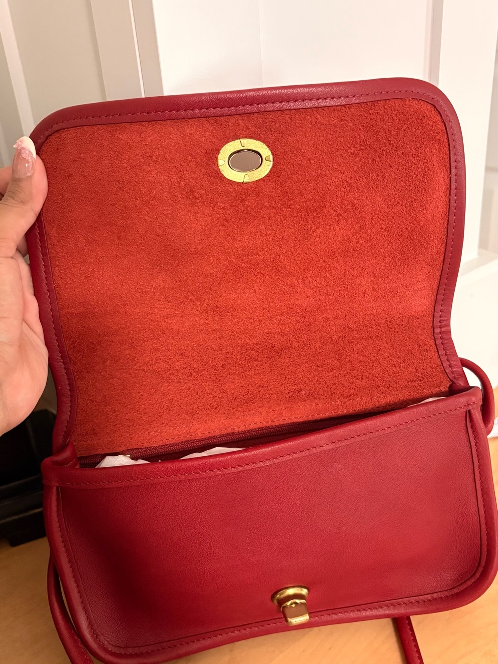 Coach Dinky Classic Red Leather Crossbody Bag with Gold Turn-Lock - Picture 5 of 10